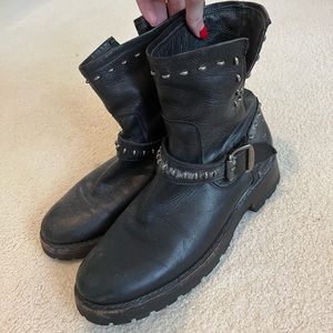 FRYE BOOTS! Size 8/9